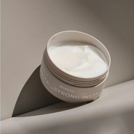 https://cdn.shopify.com/s/files/1/0915/0932/6199/files/indola-indola-blonde-expert-insta-strong-treatment.477296860.webp?v=1755912011