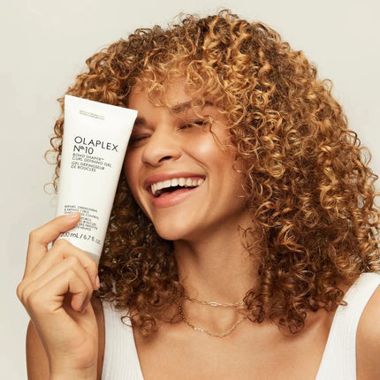 https://cdn.shopify.com/s/files/1/0915/0932/6199/files/olaplex-no10-bond-shaper-curl-defining-gel-150ml-1332783.webp?v=1755775618